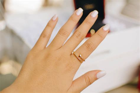 cartier juste un clou small ring.